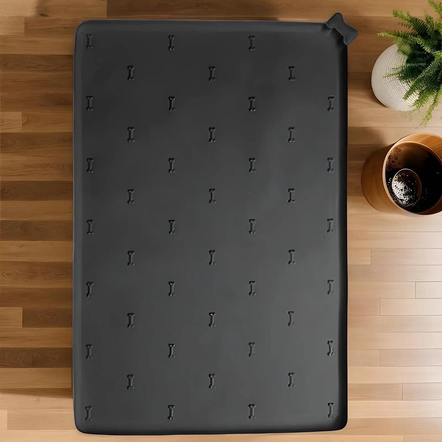 Pet Feeding Mat Pet Food Pad, 23.6 X 15.7 Inch Silicone Non-Slip, Foldable, Fast Drying and Anti-Spill Mat