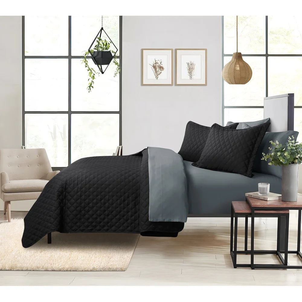 7 Piece King Reversible Quilt Set with Coordinated Sheets, Black
