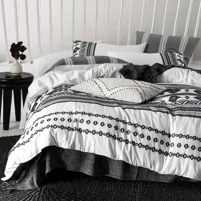 5 pc King Comforter Set, Black/White, 100% Cotton